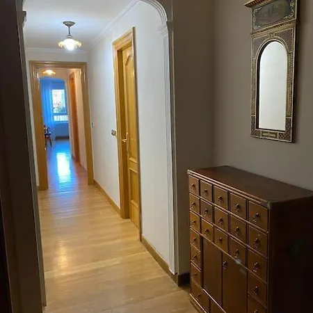 Espacioso Y Acogedor, Muy Confortable - Al Lado De La Plaza Mayor Appartamento *